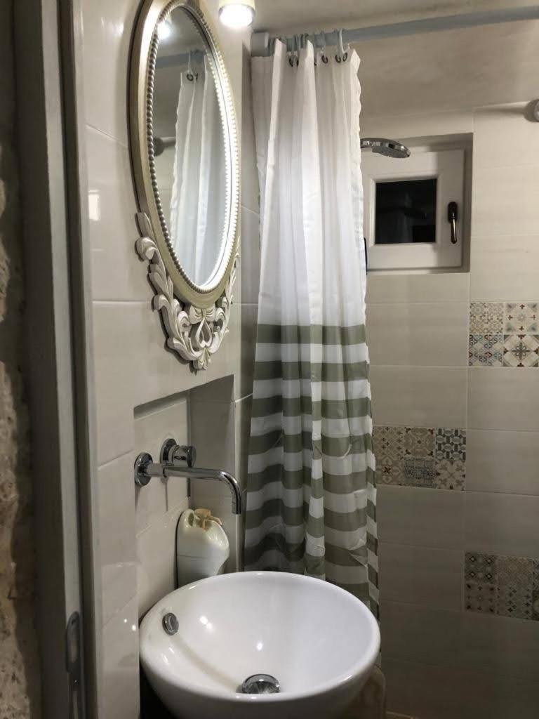 Apartmán Trullo Dell' Edera Con Piscina Privata Alberobello Exteriér fotografie